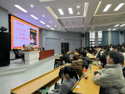 計(jì)算機(jī)學(xué)院2024級學(xué)生見習(xí)活動 探索計(jì)算機(jī)軟硬件研究前沿